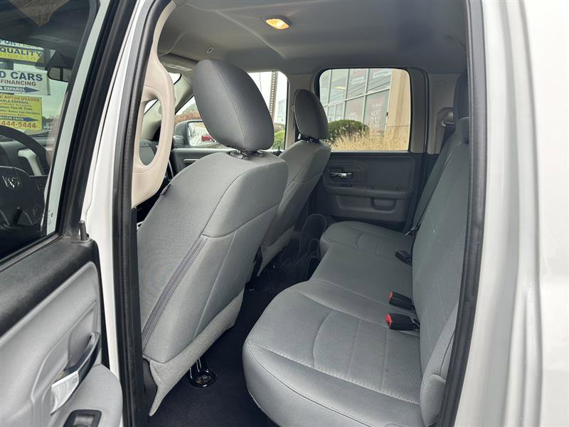 Vehicle image 9 of 17