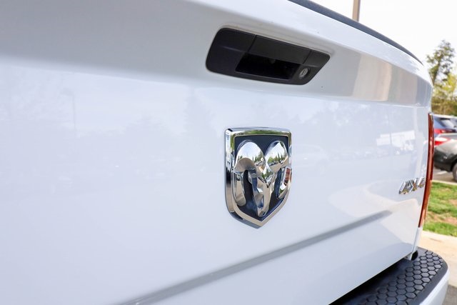 Vehicle image 22 of 75
