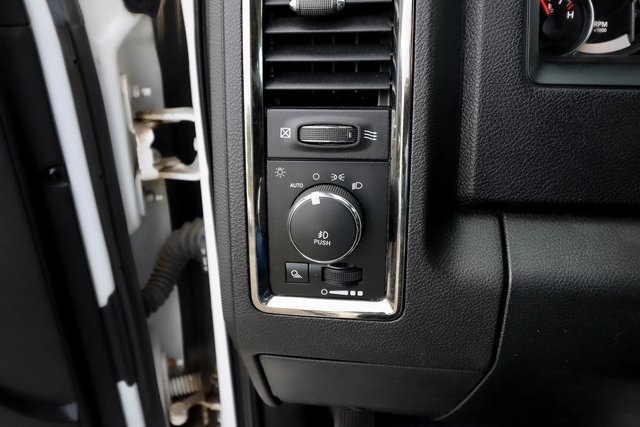 Vehicle image 49 of 75