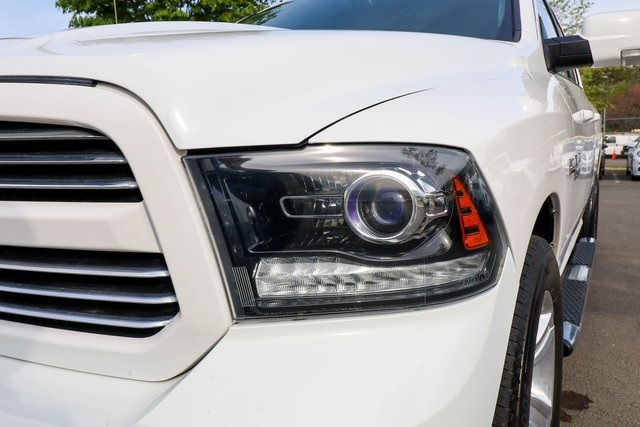 Vehicle image 19 of 75