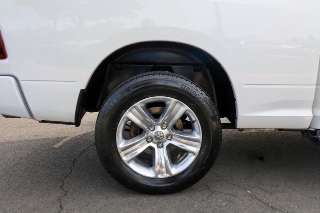 Vehicle image 27 of 75