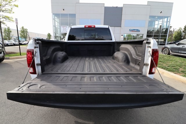 Vehicle image 40 of 75