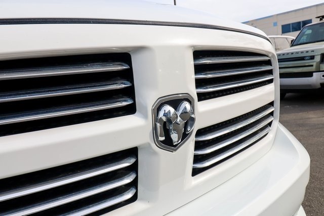Vehicle image 18 of 75