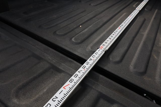 Vehicle image 39 of 75