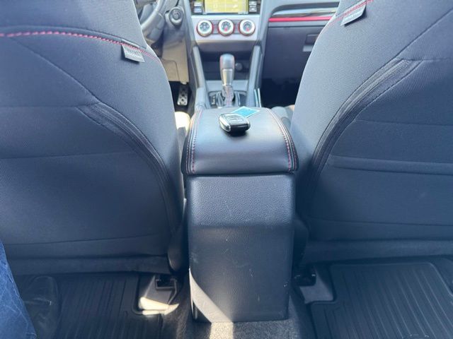 Vehicle image 40 of 50