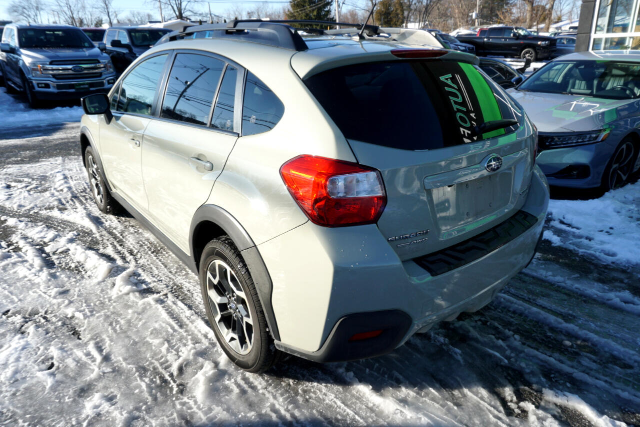 Vehicle image 5 of 17