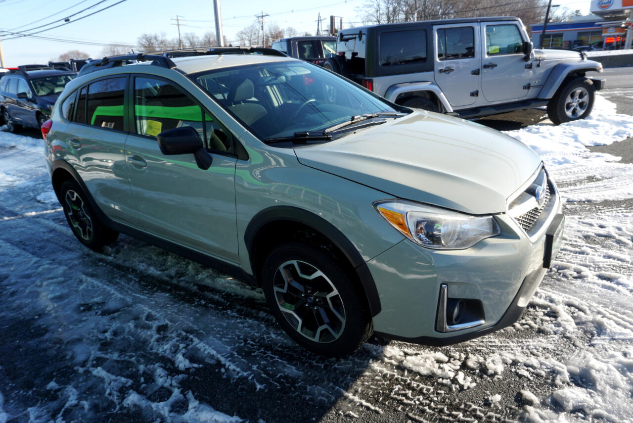 Vehicle image 4 of 17