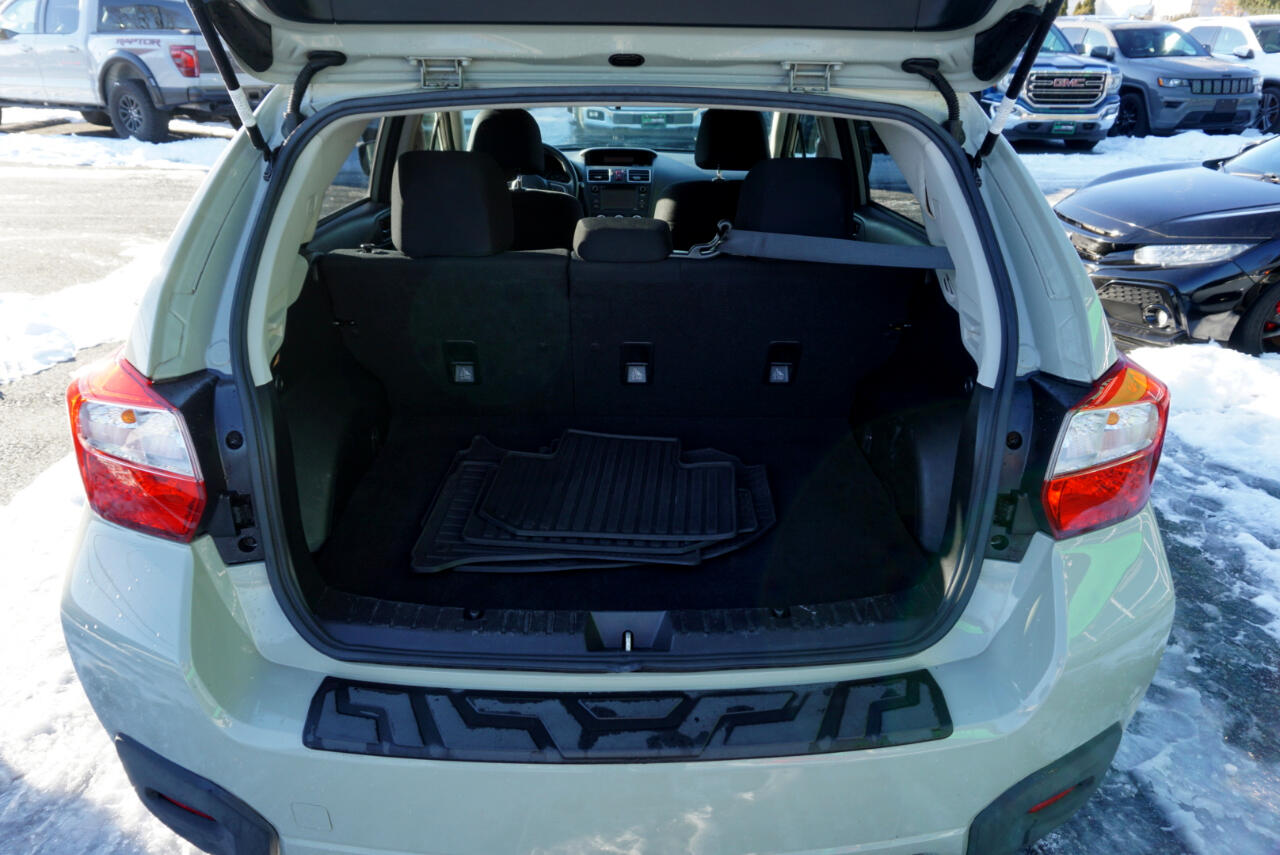 Vehicle image 7 of 17