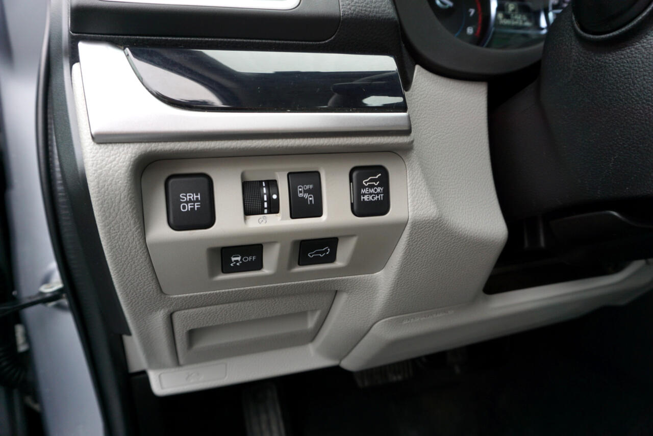 Vehicle image 12 of 20