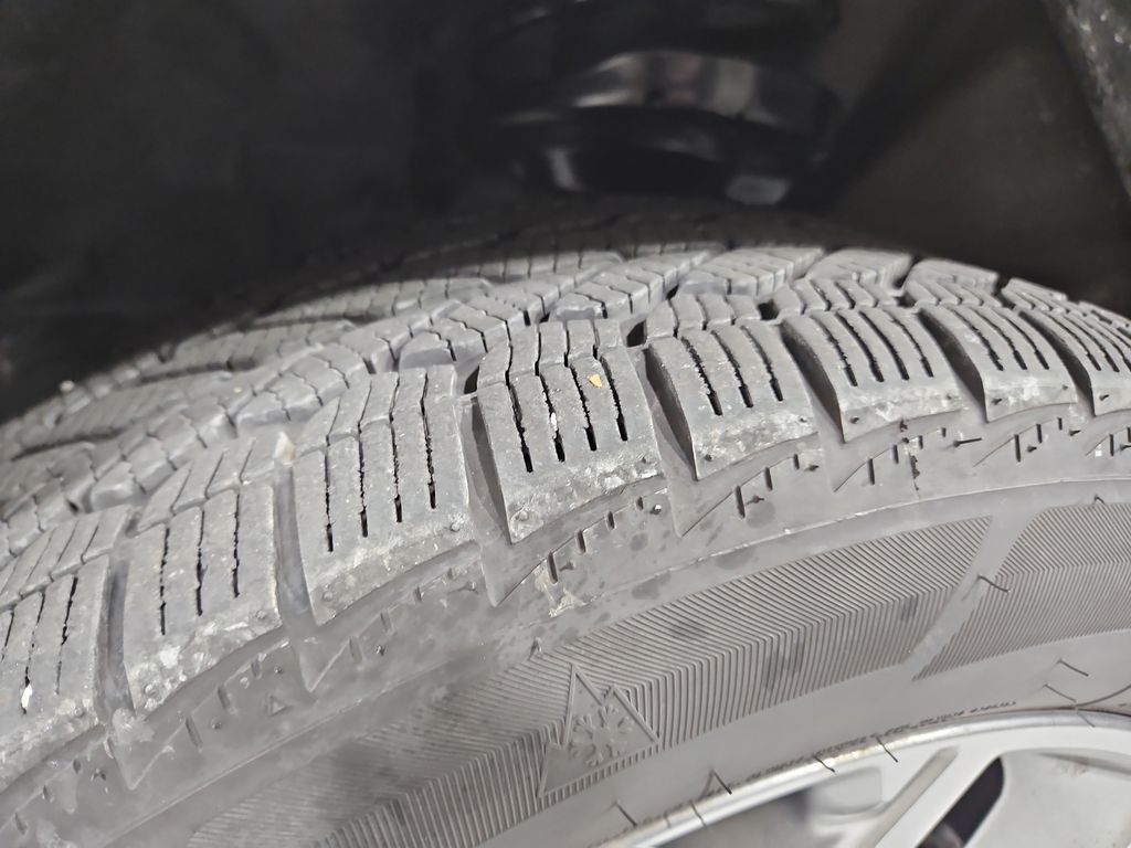 2017 Subaru Forester Touring Image 28 of 30