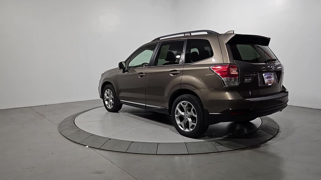 2017 Subaru Forester Touring Image 8 of 30