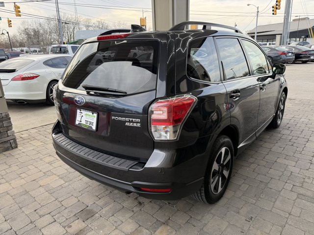 Vehicle image 28 of 92