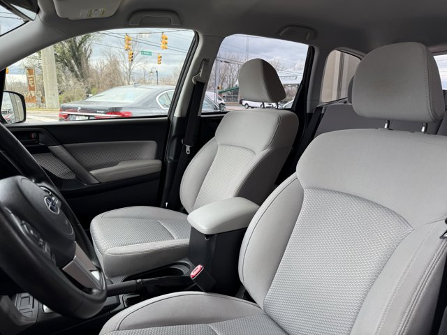 Vehicle image 58 of 92