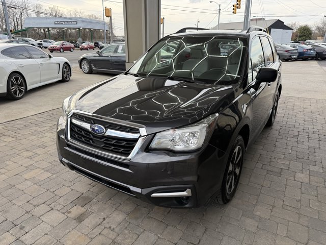 Vehicle image 2 of 92