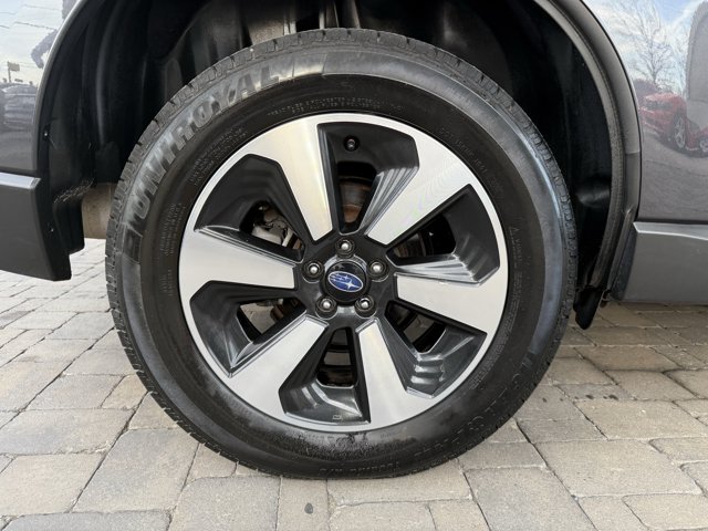 Vehicle image 51 of 92