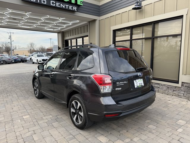 Vehicle image 34 of 92
