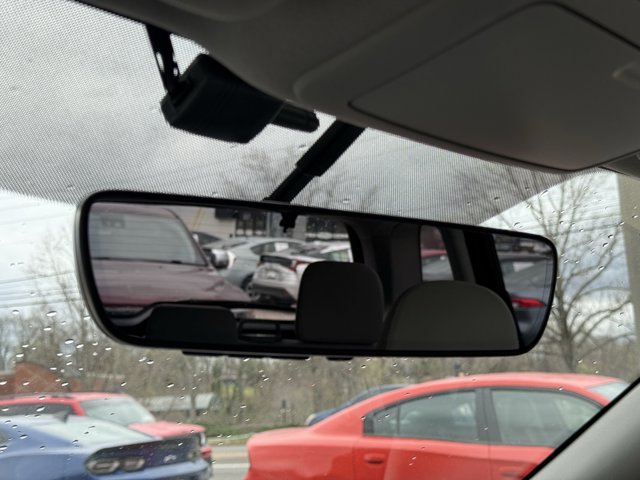 Vehicle image 82 of 92