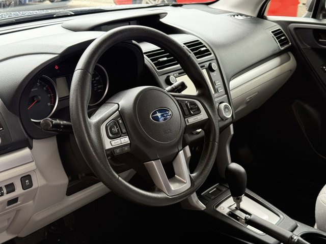 Vehicle image 57 of 92