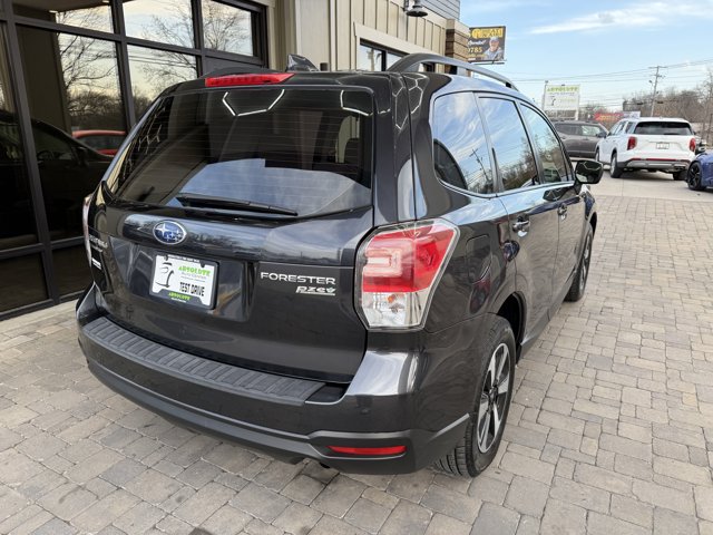 Vehicle image 29 of 92