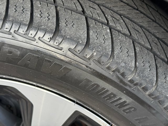 Vehicle image 53 of 92