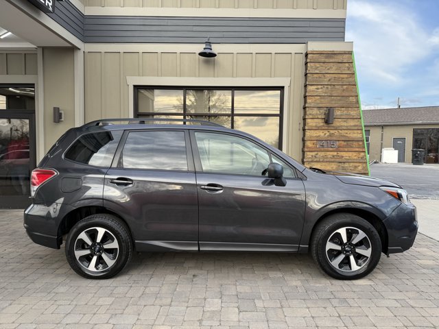 Vehicle image 26 of 92