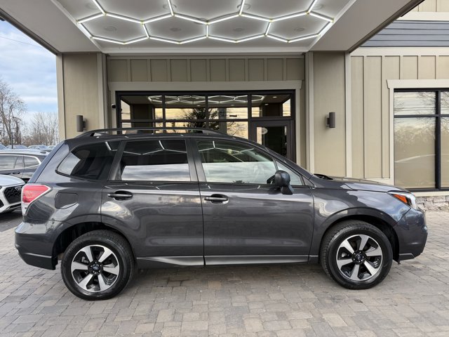 Vehicle image 25 of 92