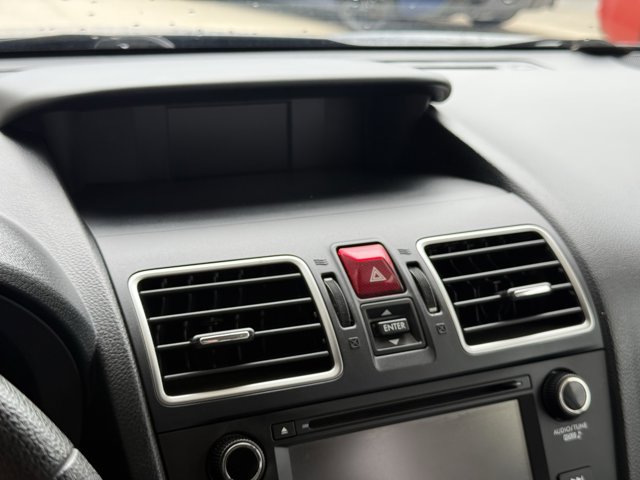 Vehicle image 79 of 92