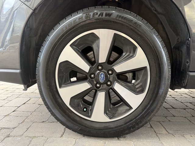 Vehicle image 48 of 92