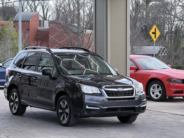 Vehicle image 14 of 92