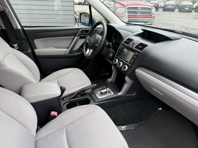 Vehicle image 59 of 92