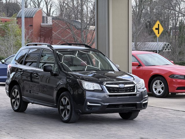 Vehicle image 21 of 92