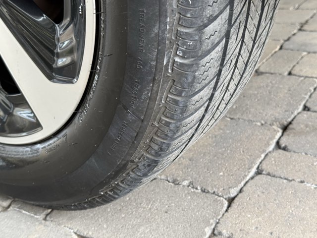 Vehicle image 49 of 92