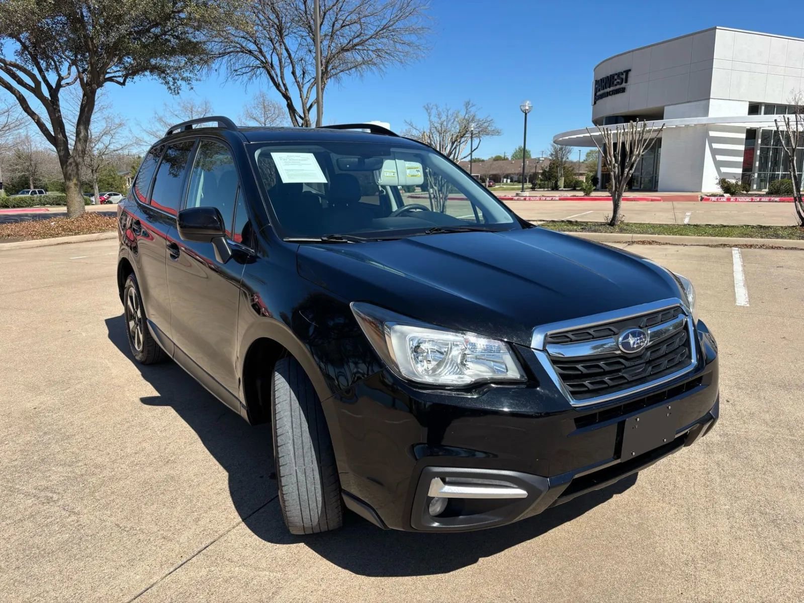 2017 Subaru Forester Limited Image 3 of 29