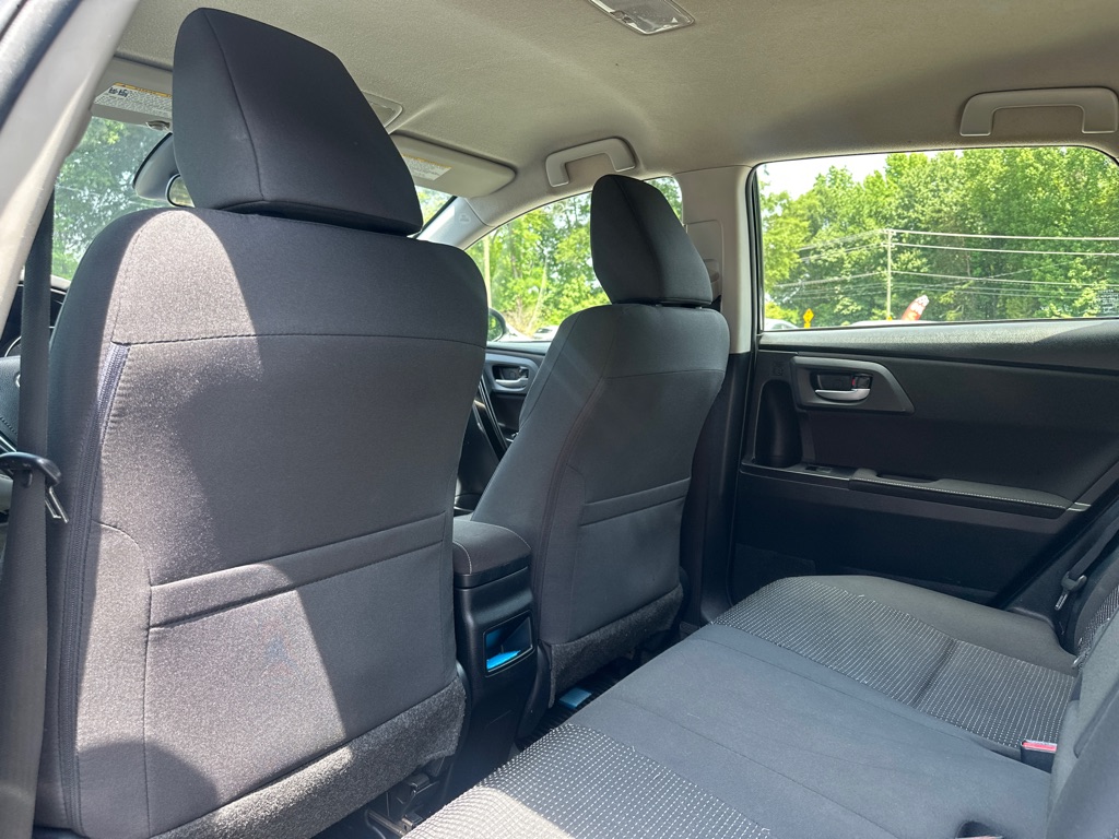 Vehicle image 15 of 49