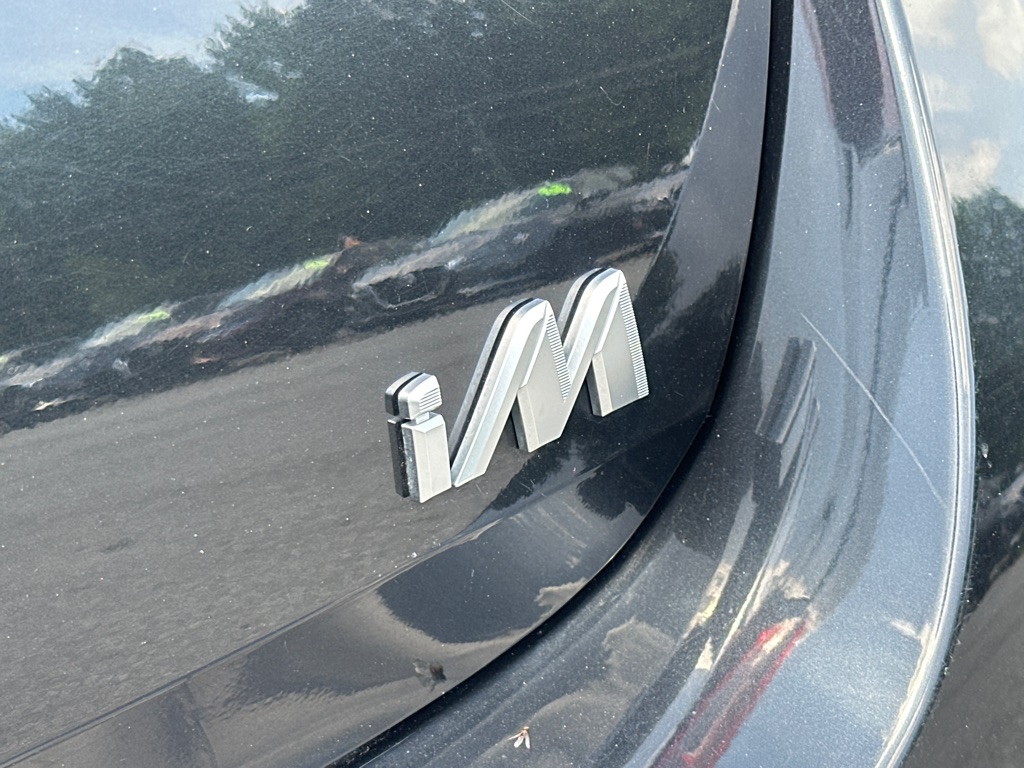 Vehicle image 38 of 49