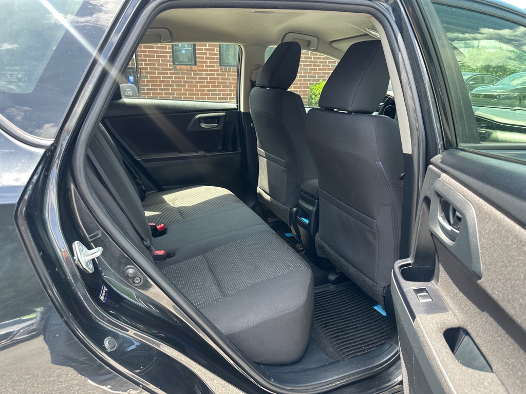Vehicle image 16 of 49