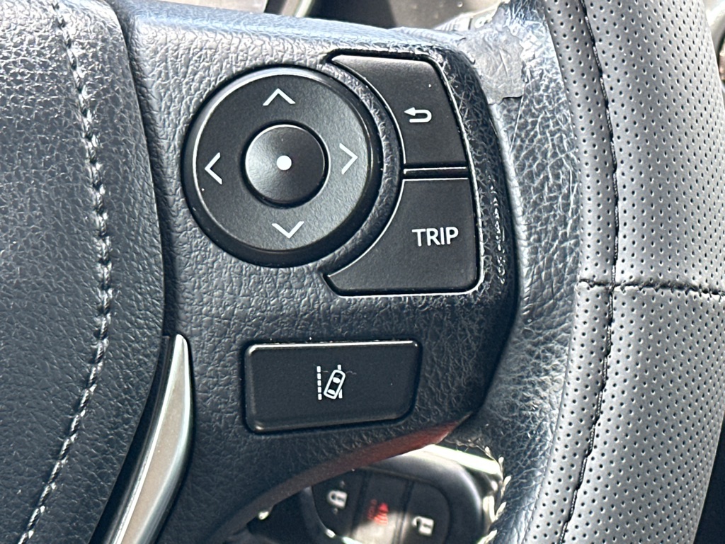 Vehicle image 24 of 49