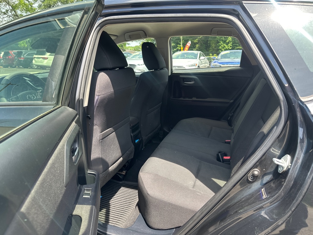 Vehicle image 13 of 49