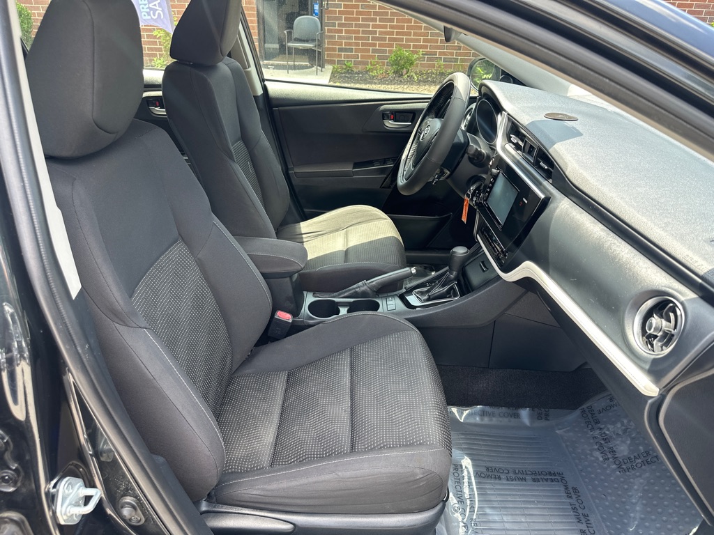 Vehicle image 20 of 49