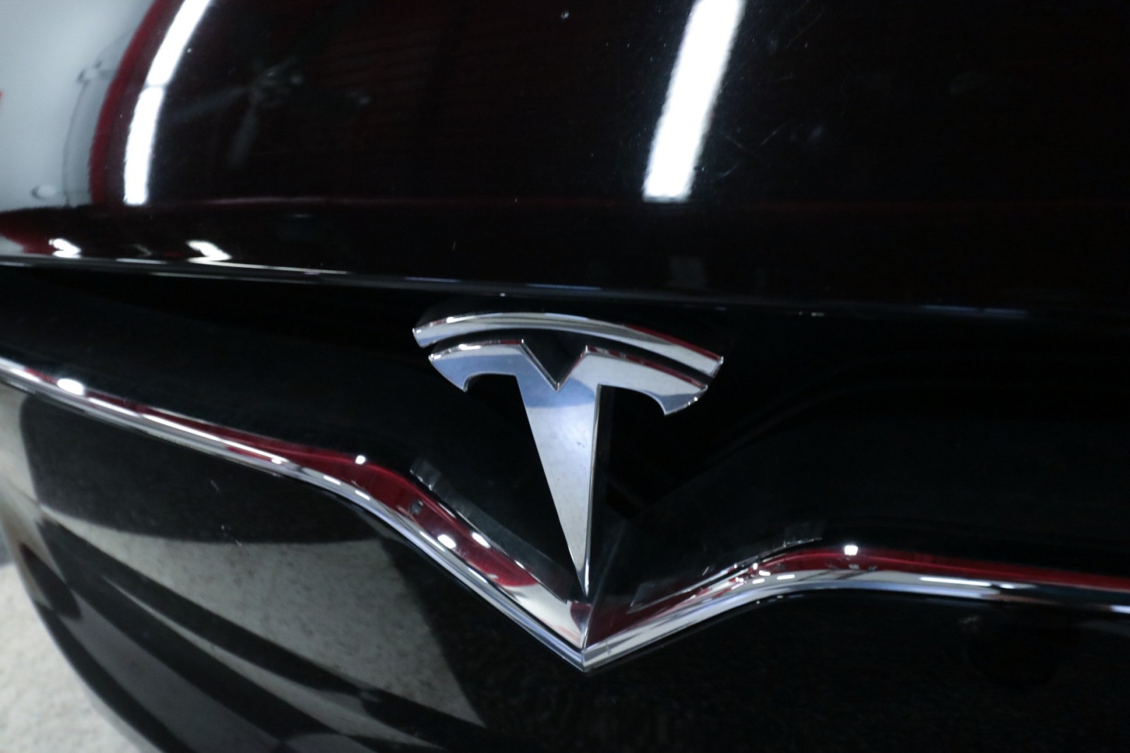 Vehicle image 31 of 33