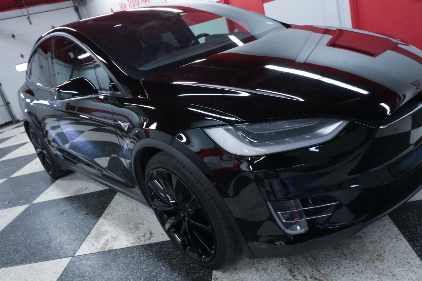 Vehicle image 9 of 33