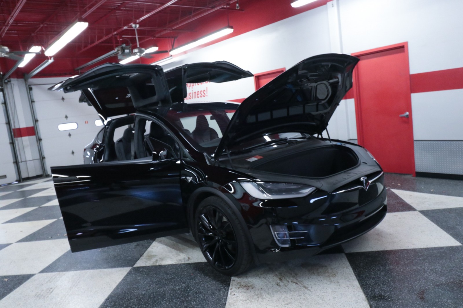 Vehicle image 24 of 33