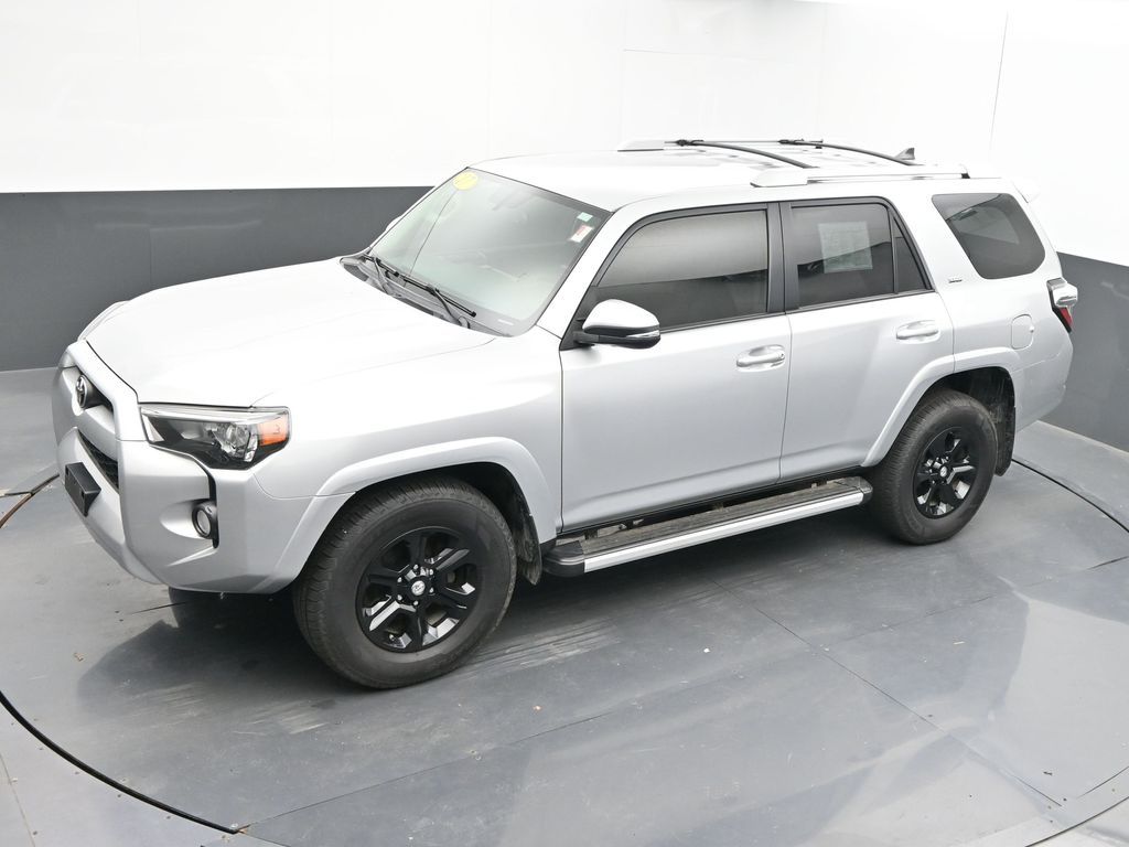 Vehicle image 7 of 75