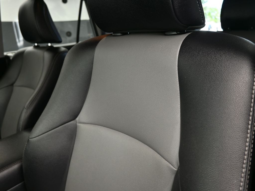 Vehicle image 50 of 75