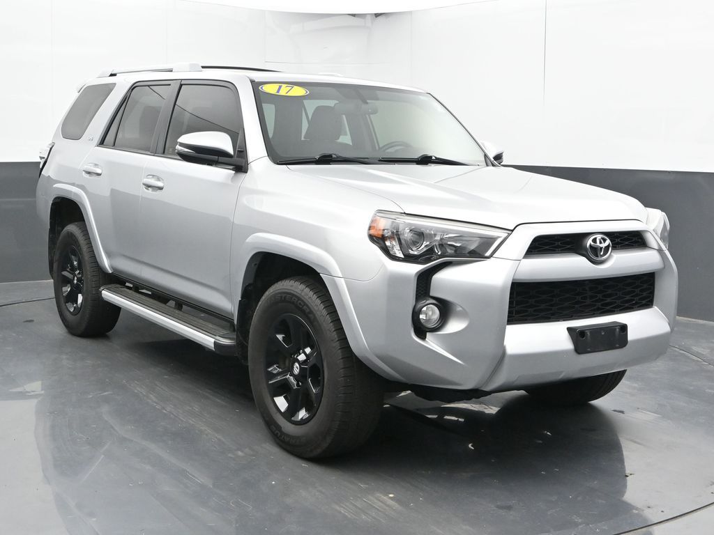 Vehicle image 13 of 75