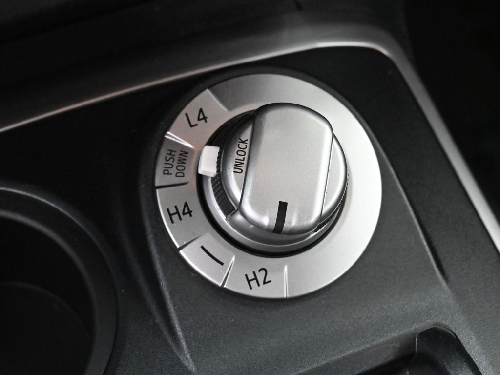 Vehicle image 65 of 75