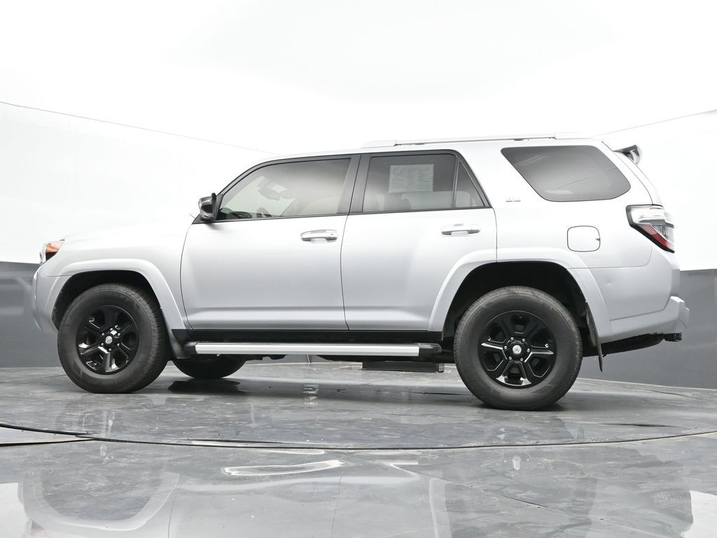 Vehicle image 45 of 75