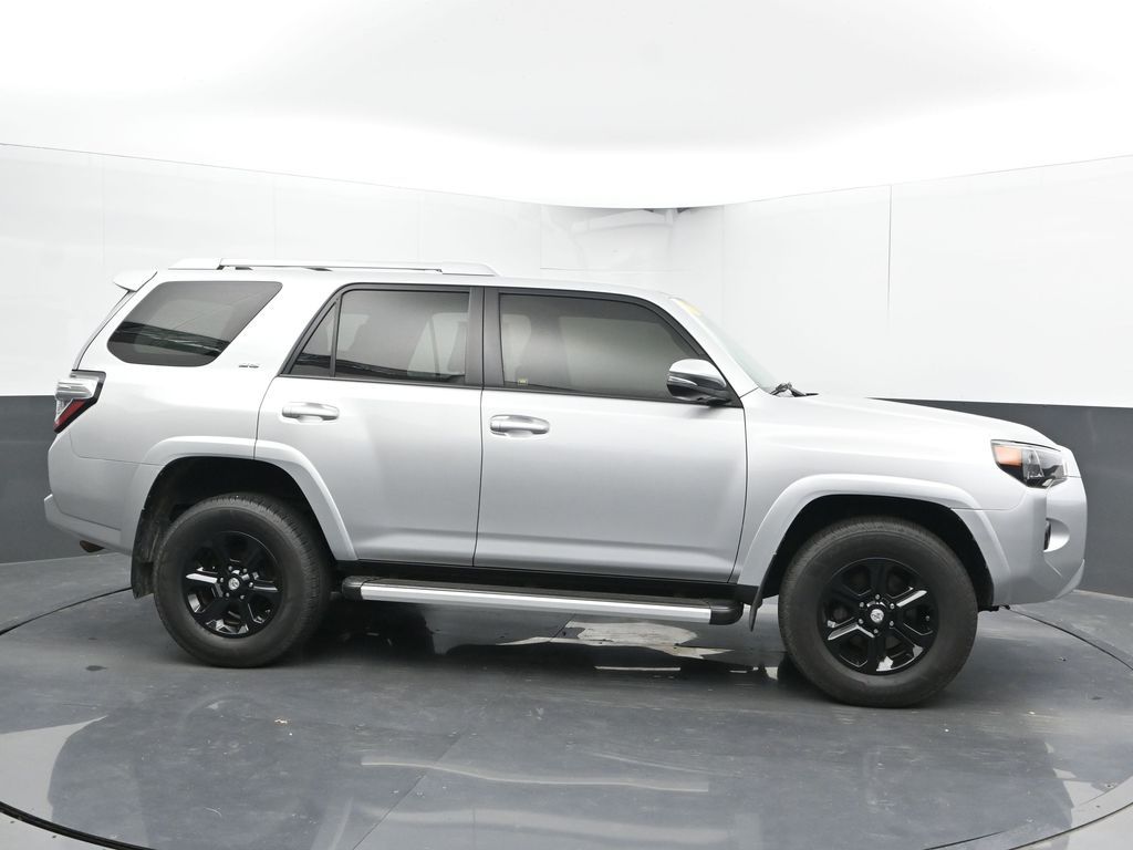 Vehicle image 15 of 75