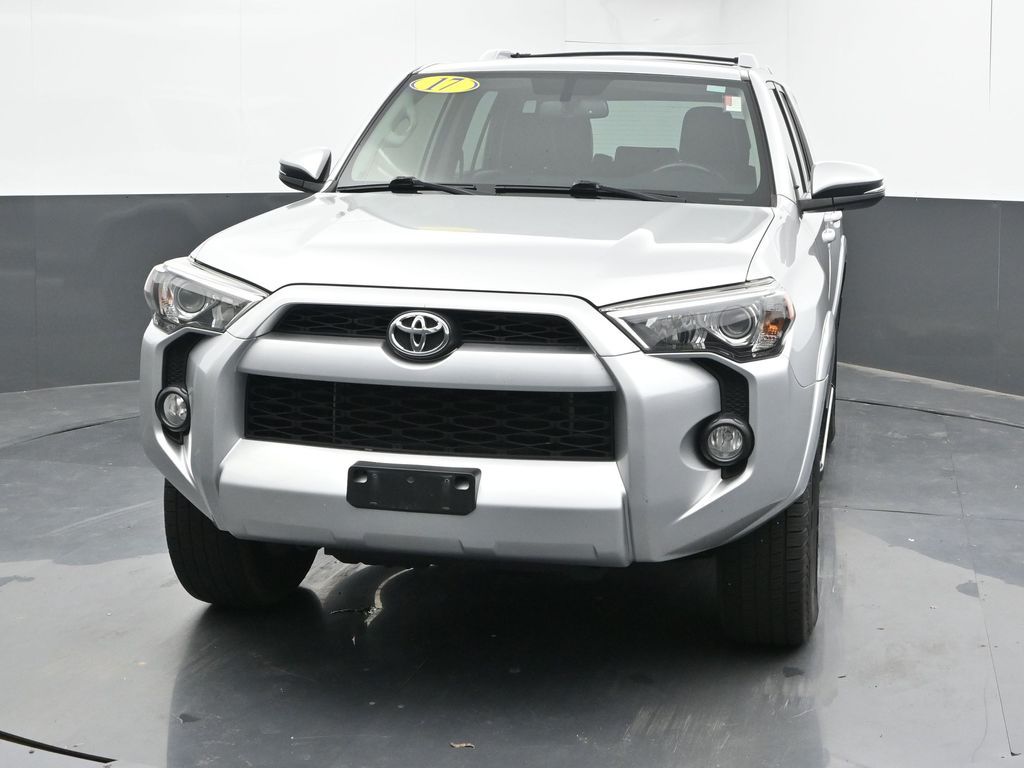 Vehicle image 5 of 75