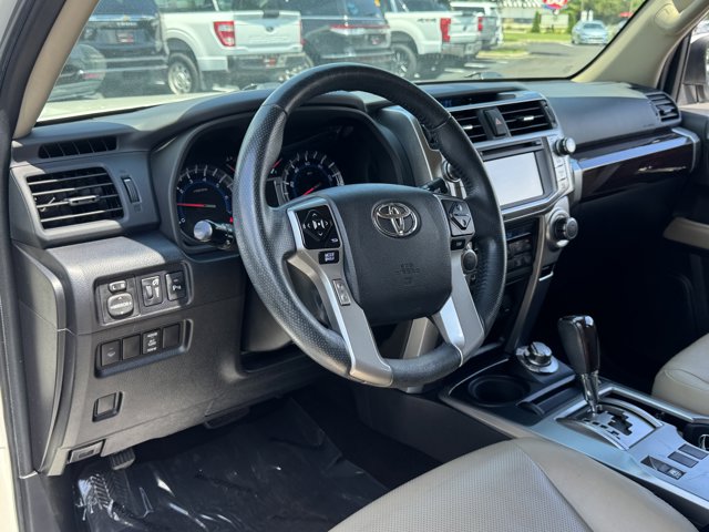 Vehicle image 18 of 35